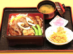 松阪牛ステーキ重松茸添え